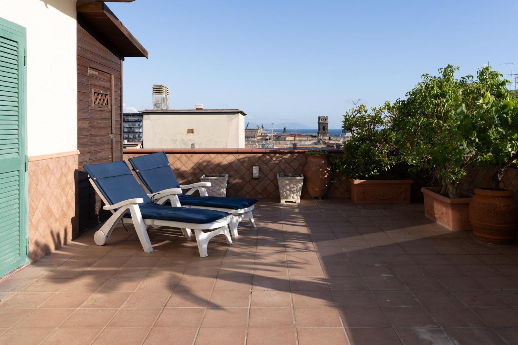 L'Attico Fuggente Hotel Napoli Bagian luar foto