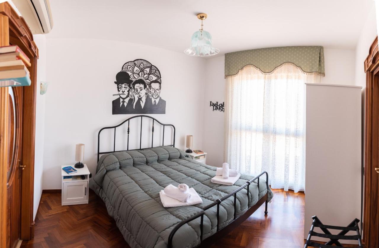 L'Attico Fuggente Hotel Napoli Bagian luar foto